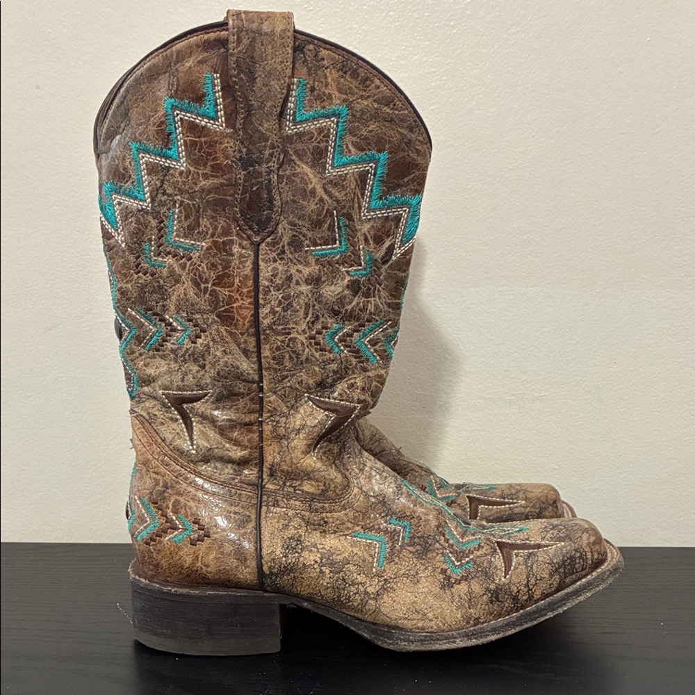 Corral Boots Women's Bronze Turquoise Boots size 4.5 eu30